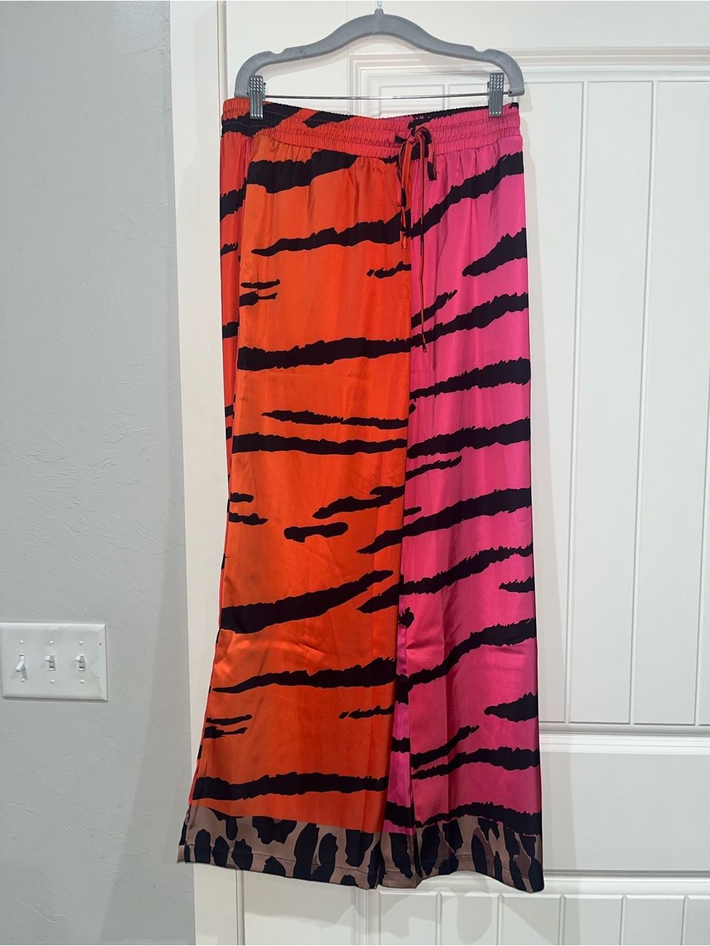 Bold Colorblock Tiger-Stripe Maxi Pants. Pink & Orange NWT